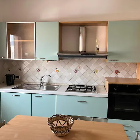 Ampio Bilocale Διαμέρισμα Όλμπια