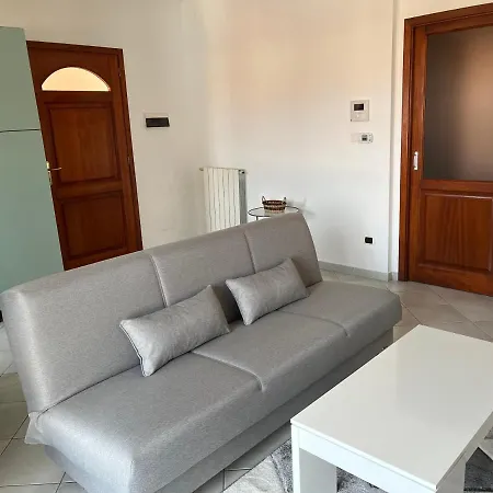 Ampio Bilocale Apartment *